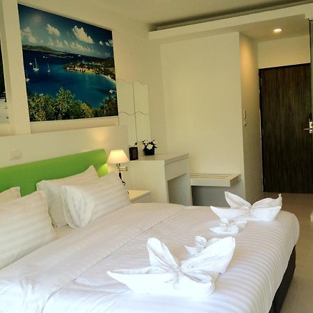 Armoni Patong Beach Hotel Dış mekan fotoğraf