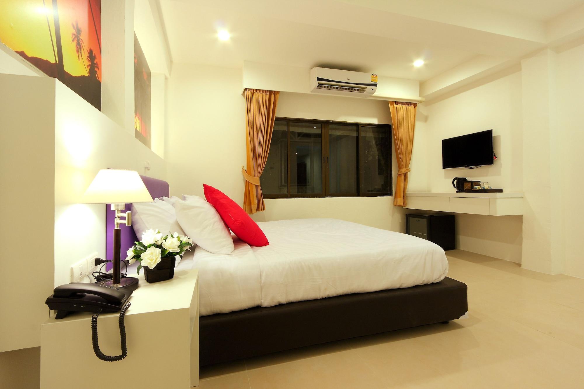 Armoni Patong Beach Hotel Dış mekan fotoğraf