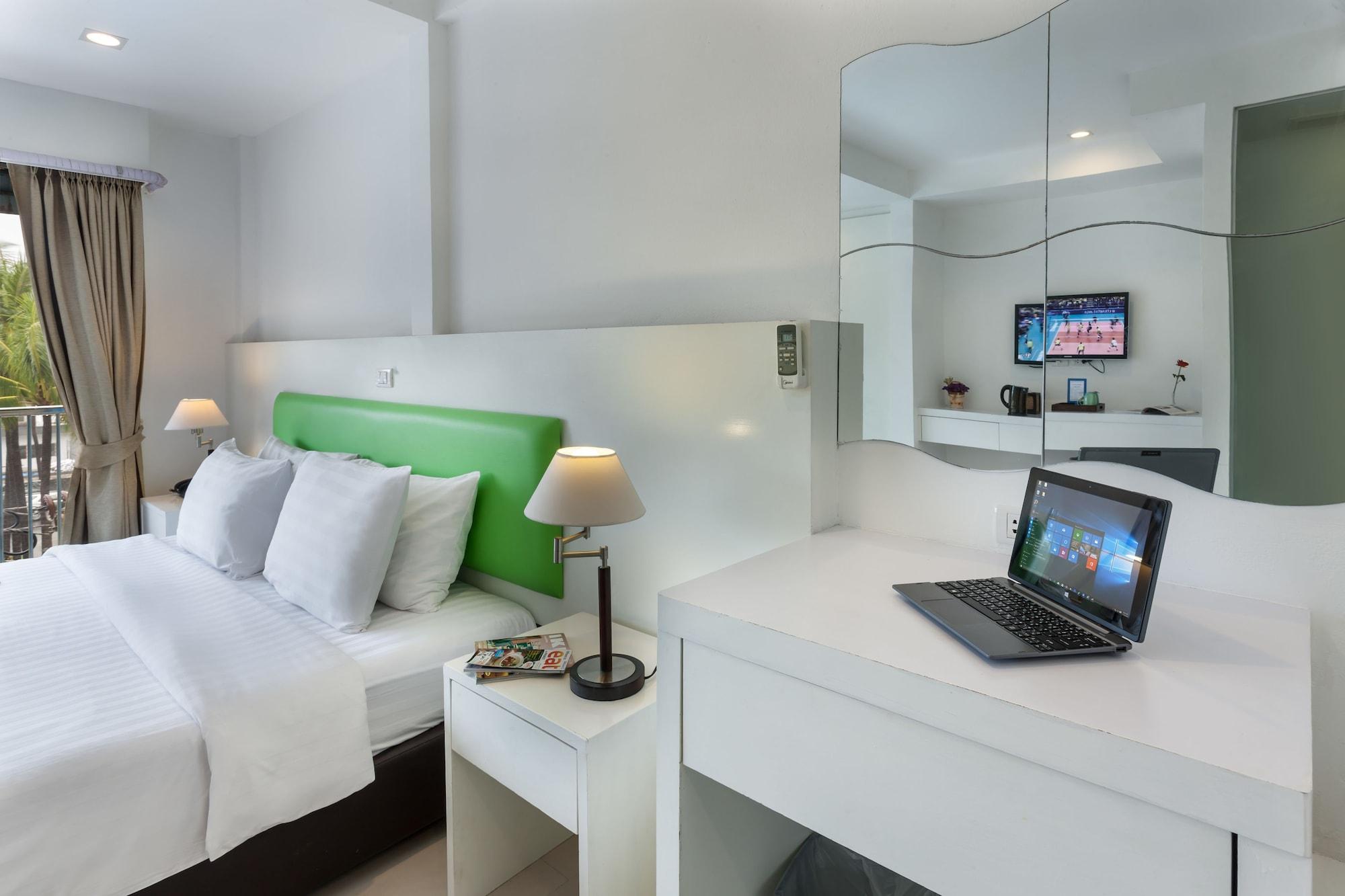 Armoni Patong Beach Hotel Dış mekan fotoğraf