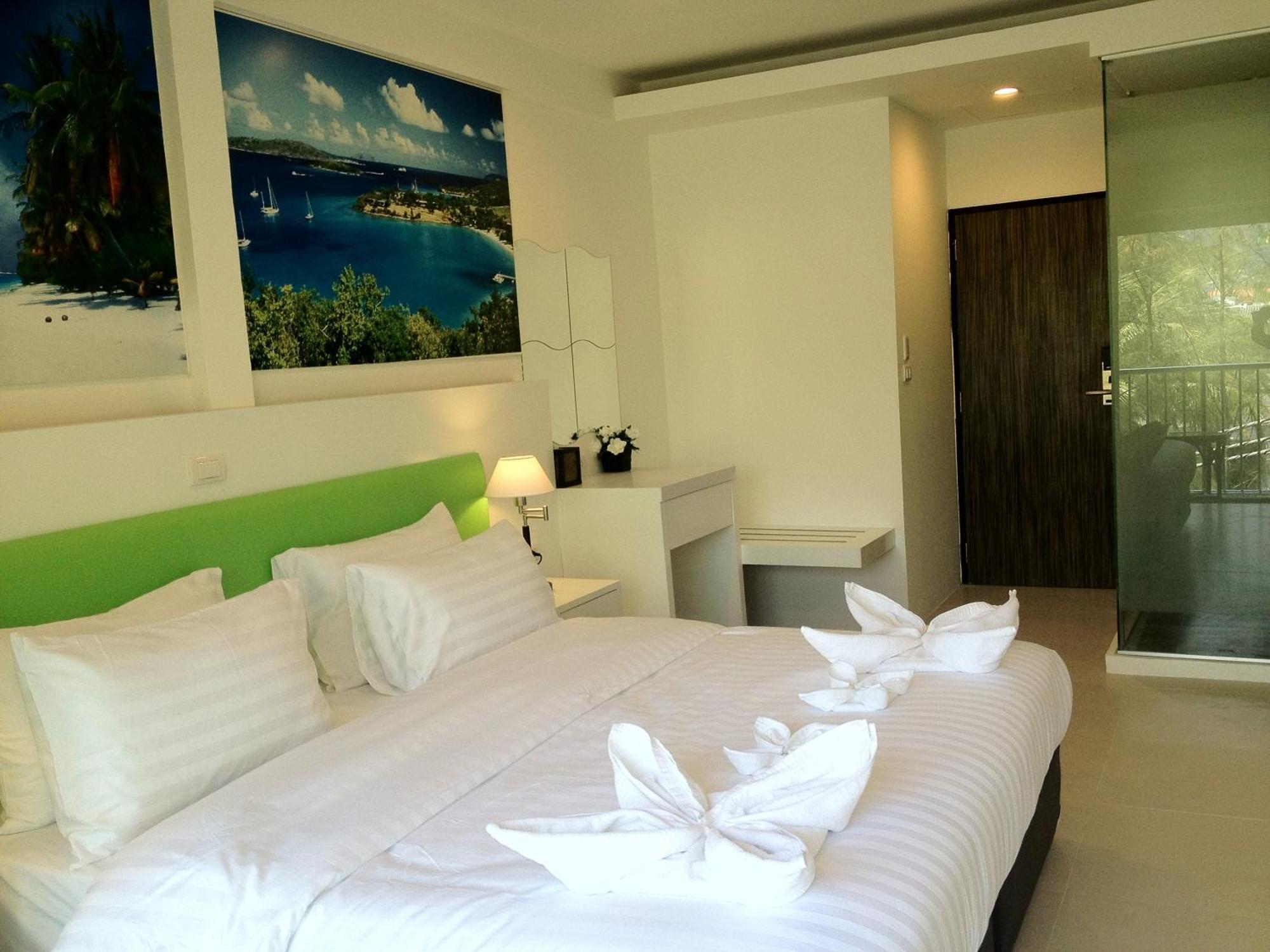Armoni Patong Beach Hotel Dış mekan fotoğraf