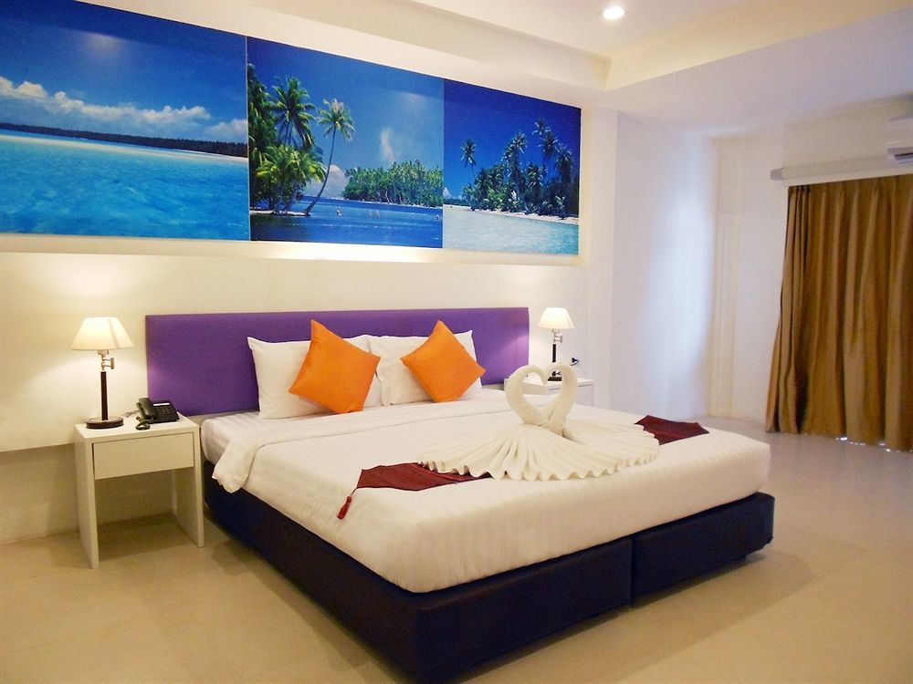 Armoni Patong Beach Hotel Dış mekan fotoğraf