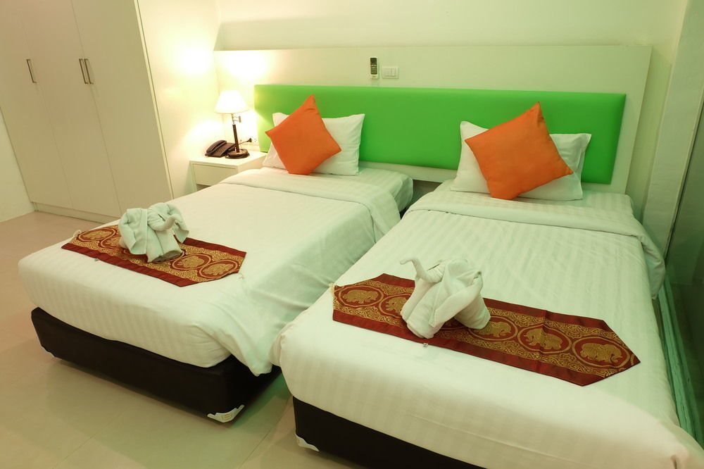 Armoni Patong Beach Hotel Dış mekan fotoğraf