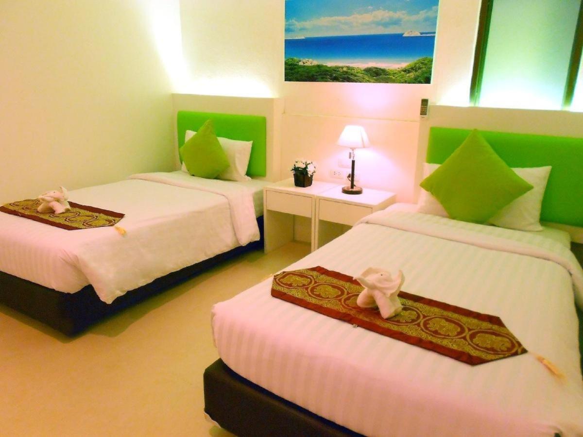 Armoni Patong Beach Hotel Dış mekan fotoğraf