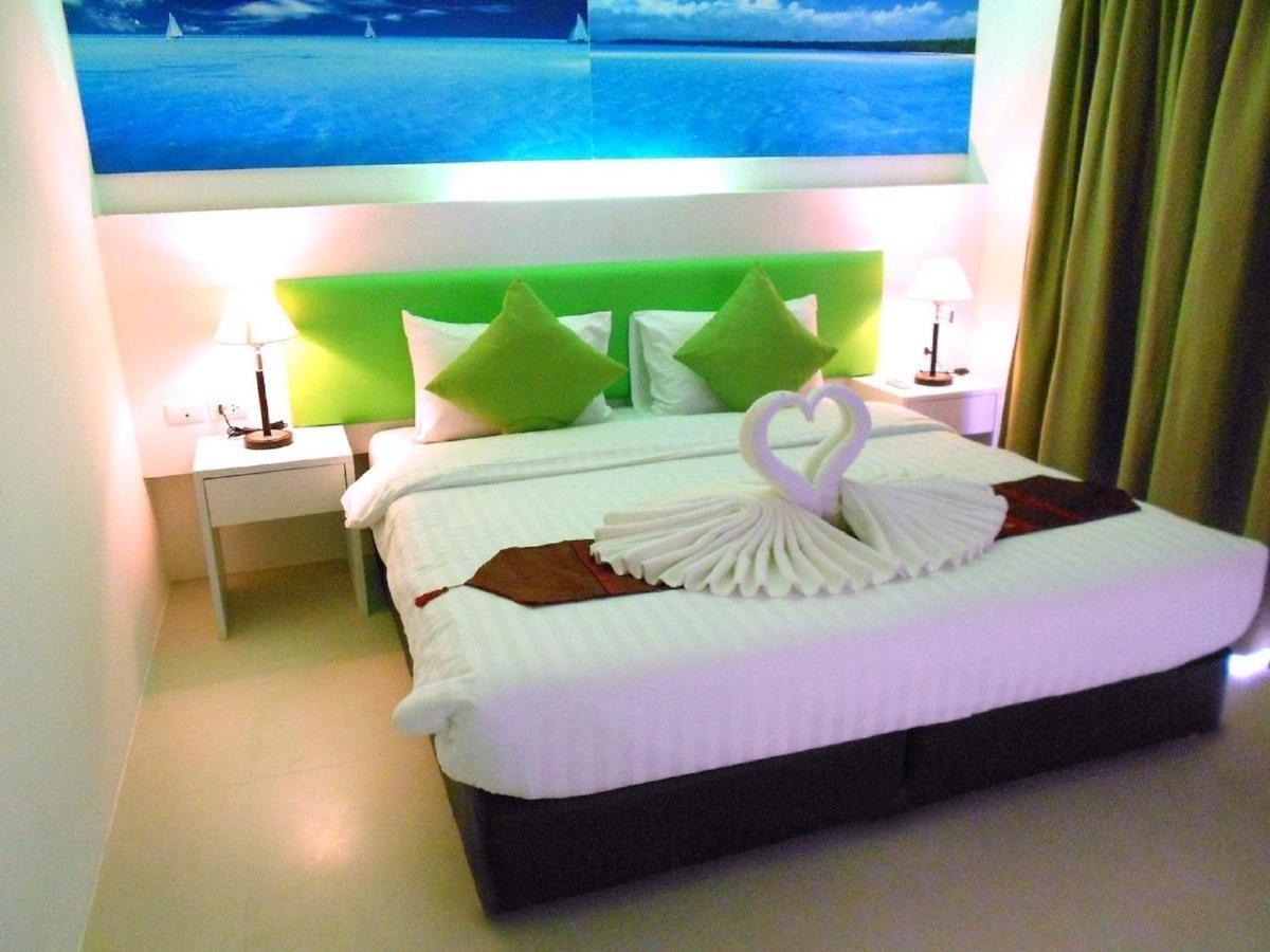 Armoni Patong Beach Hotel Dış mekan fotoğraf